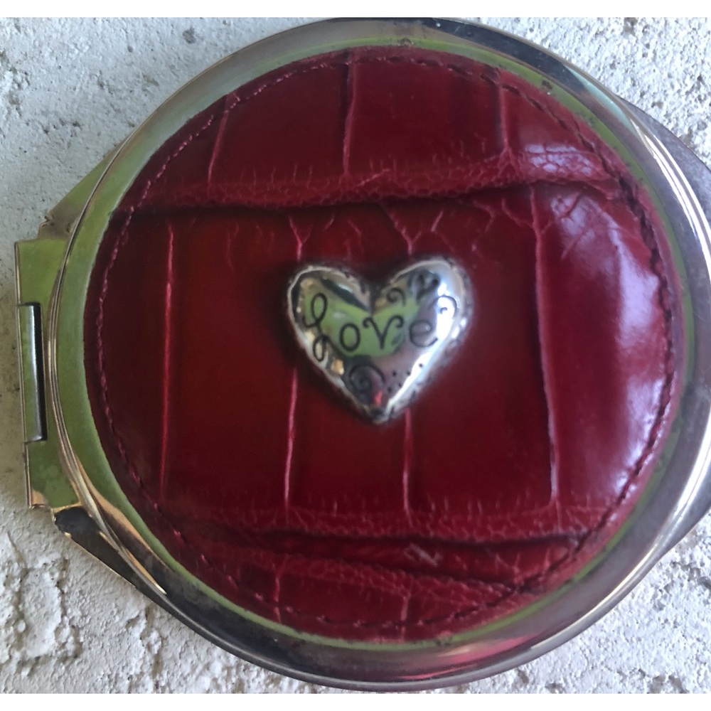 Compact Mirror